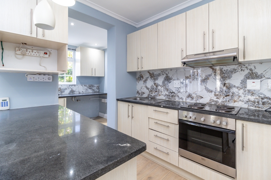 To Let 2 Bedroom Property for Rent in Claremont Western Cape